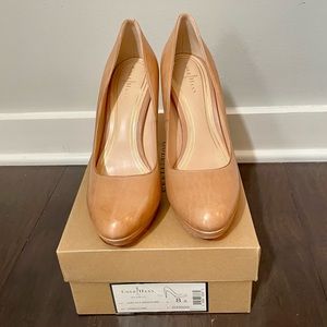 Cole Hann Heels, size 8